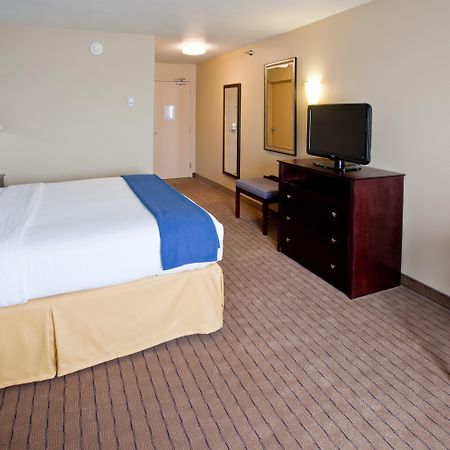 Holiday Inn Express Hotel & Suites Shelbyville, An Ihg Hotel Rum bild